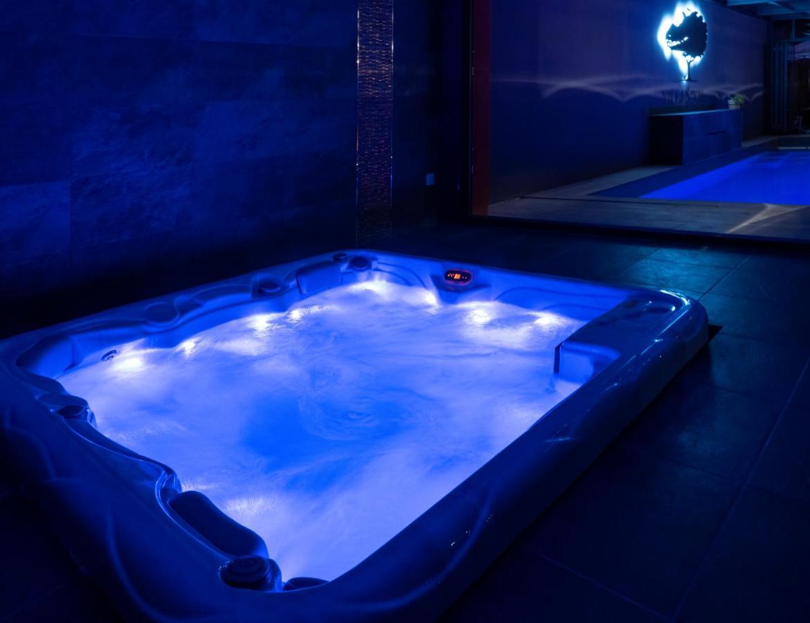 Villa Seyal - Avec Piscine - Jacuzzi - Sauna & Climatisation 르망 외부 사진